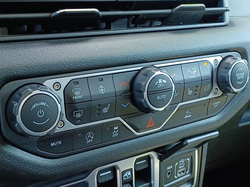 2024 Jeep Wrangler 4-Door Willys
