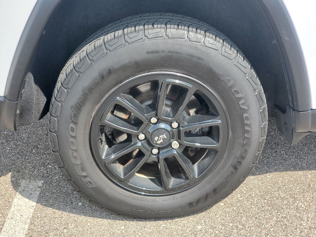 2019 Jeep Grand Cherokee Laredo E