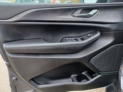 2025 Jeep Grand Cherokee Laredo X 4x4