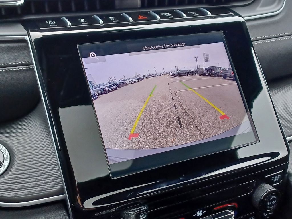 2025 Jeep Grand Cherokee Laredo X 4x4