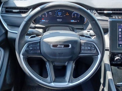 2023 Jeep Grand Cherokee Laredo 4x4