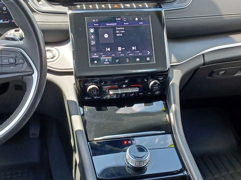 2023 Jeep Grand Cherokee Laredo 4x4
