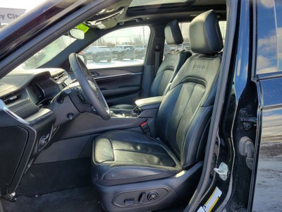 2023 Jeep Grand Cherokee Overland