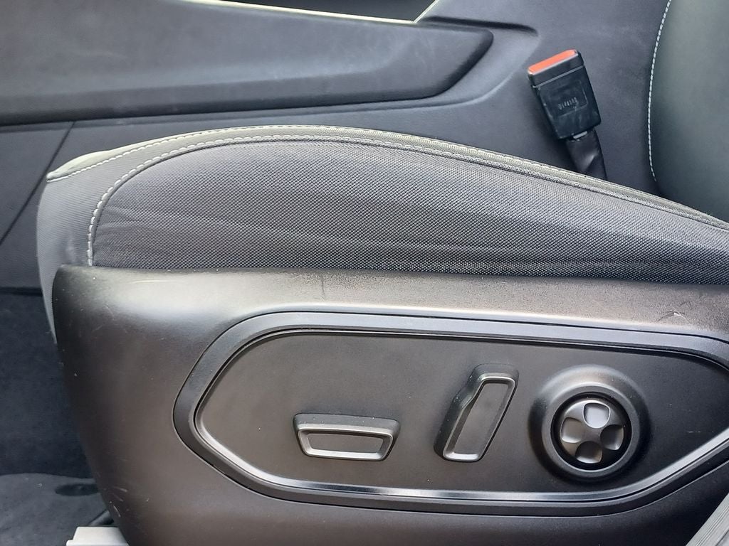 2022 Jeep Grand Cherokee L Laredo