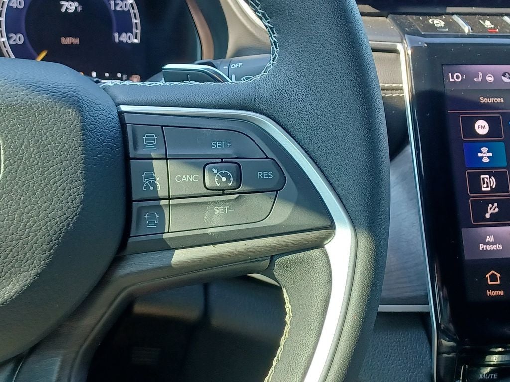 2023 Jeep Grand Cherokee L Limited 4x4