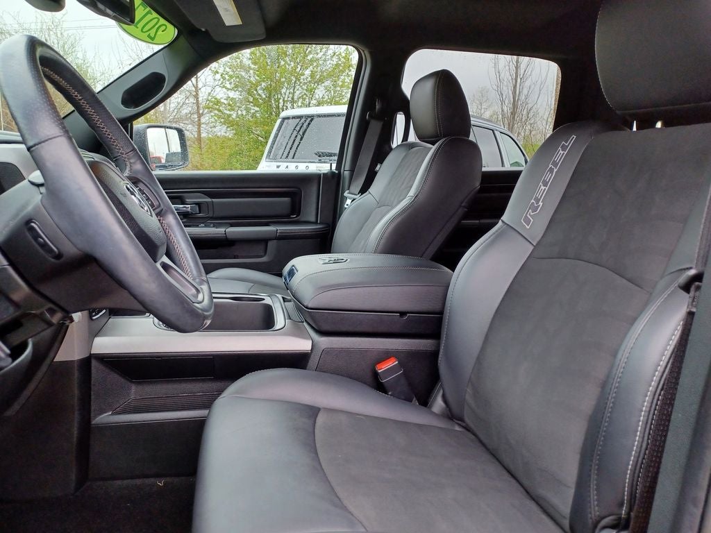 2017 RAM 1500 Rebel Crew Cab 4x4 5'7' Box