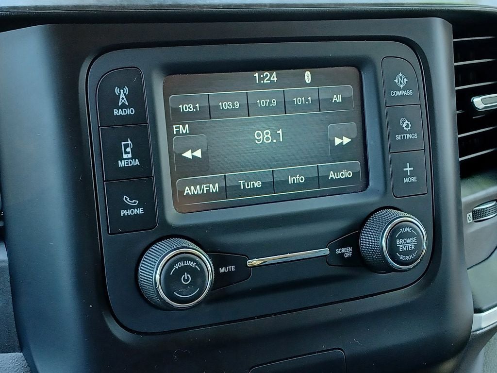 2019 RAM 1500 Big Horn/Lone Star Crew Cab 4x4 5'7' Box