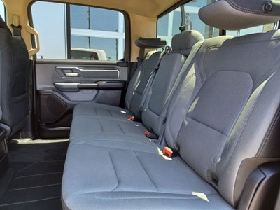 2019 RAM 1500 Big Horn/Lone Star Crew Cab 4x4 5'7' Box