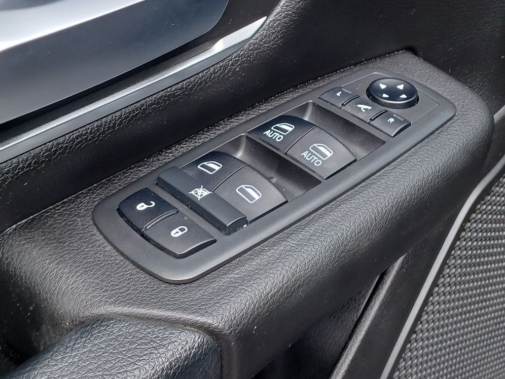 2019 RAM 1500 Big Horn/Lone Star Crew Cab 4x4 5'7' Box