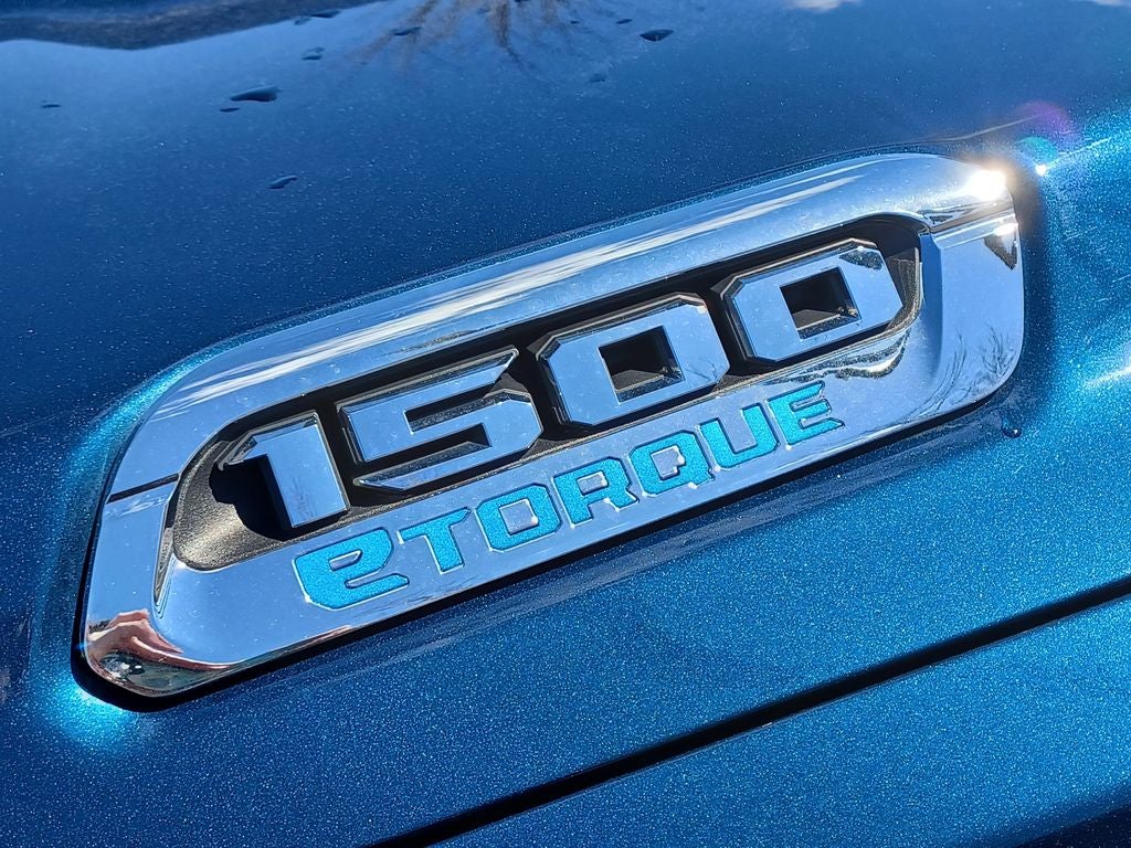 2023 RAM 1500 Big Horn Crew Cab 4x4 5'7' Box