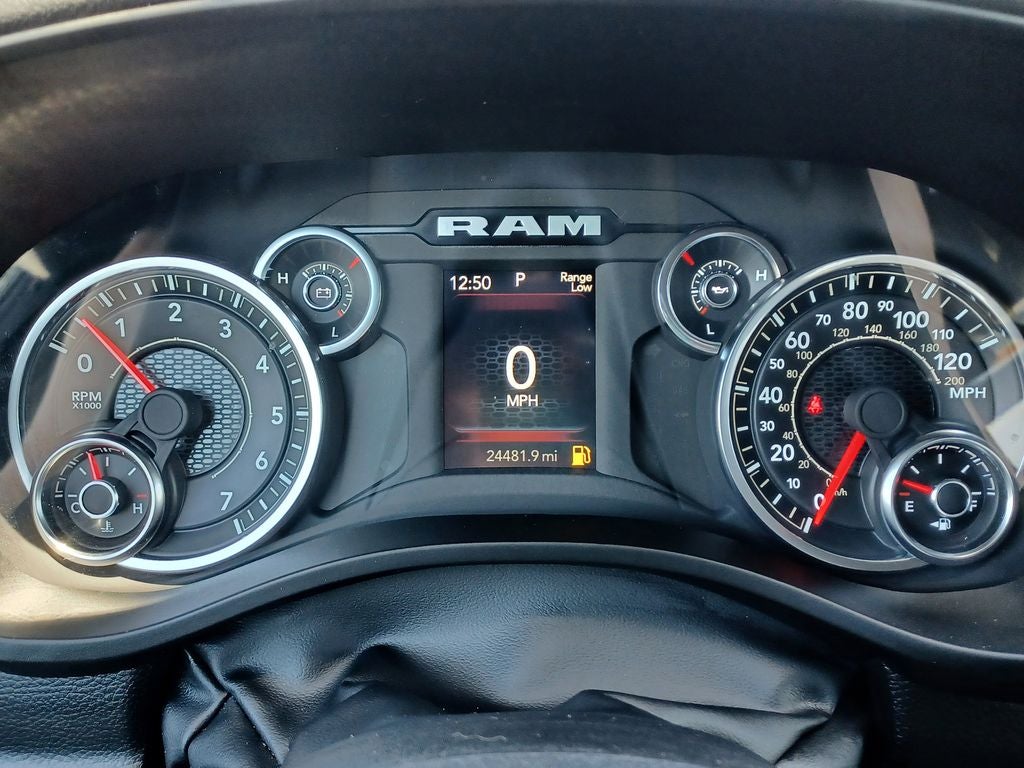 2025 RAM 1500 Big Horn Crew Cab 4x4 5'7' Box