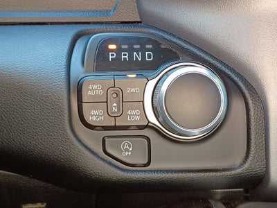2022 RAM 1500 Big Horn Crew Cab 4x4 6'4' Box