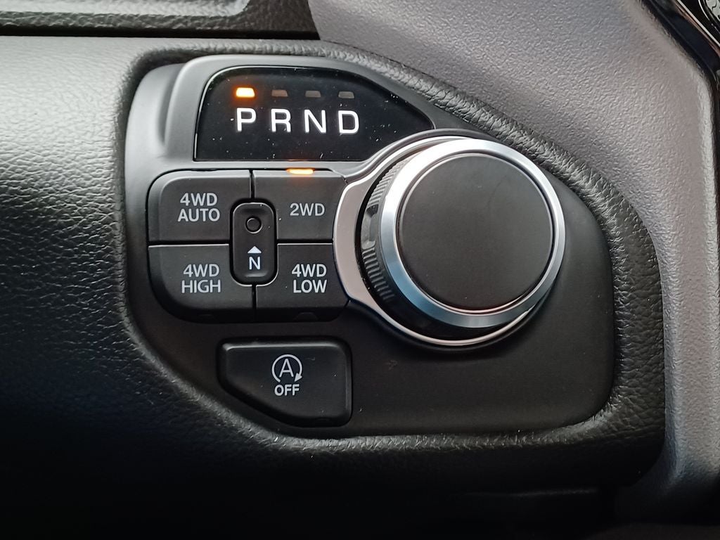 2025 RAM 1500 Big Horn Crew Cab 4x4 5'7' Box