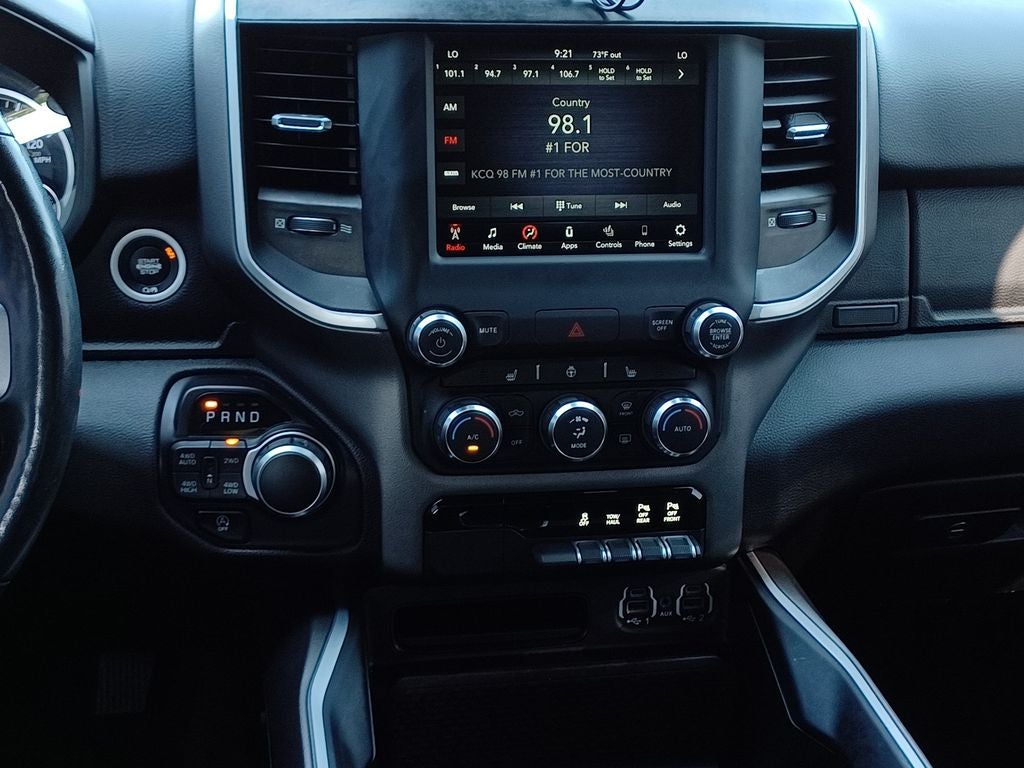 2020 RAM 1500 Big Horn Crew Cab 4x4 5'7' Box