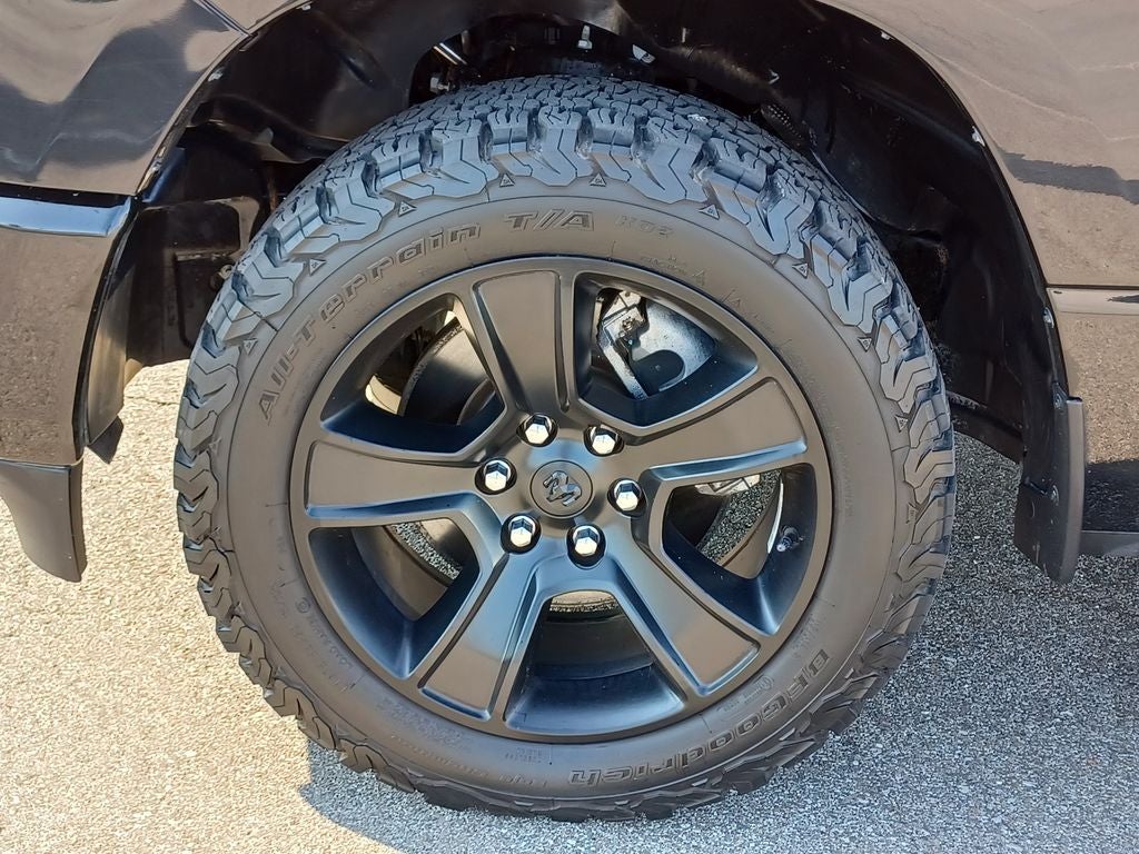 2020 RAM 1500 Big Horn Crew Cab 4x4 5'7' Box