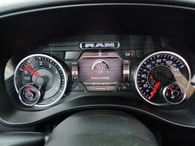 2020 RAM 1500 Big Horn Crew Cab 4x4 5'7' Box