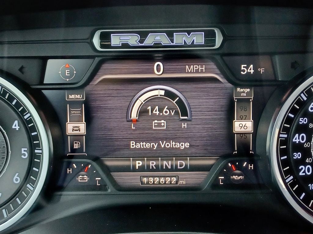 2020 RAM 1500 Big Horn Crew Cab 4x4 5'7' Box
