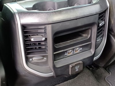 2020 RAM 1500 Big Horn Crew Cab 4x4 5'7' Box
