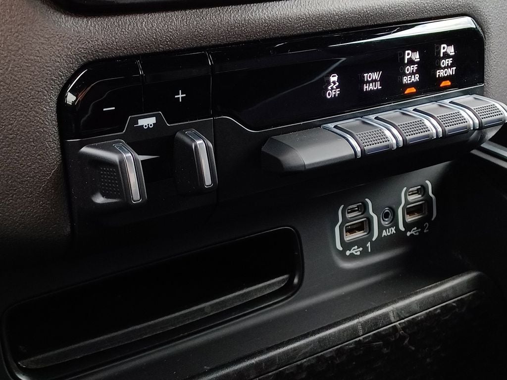 2021 RAM 1500 Big Horn Crew Cab 4x4 5'7' Box