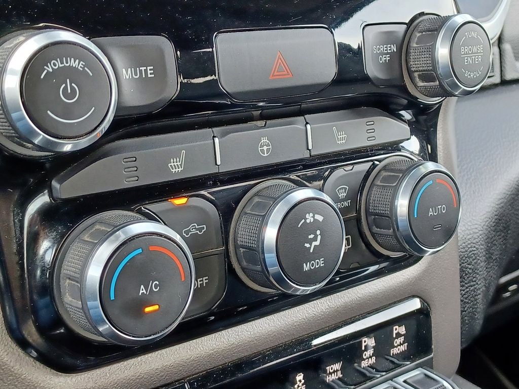 2019 RAM 1500 Big Horn/Lone Star Crew Cab 4x4 5'7' Box