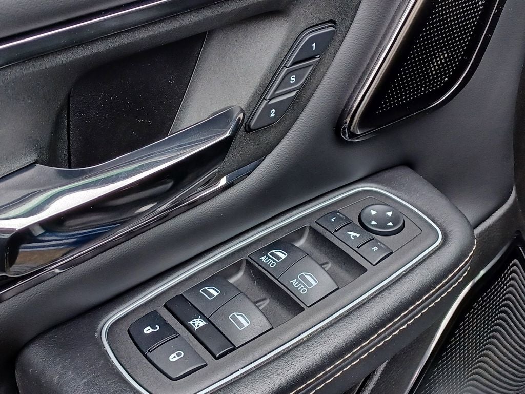 2023 RAM 1500 Limited Crew Cab 4x4 5'7' Box