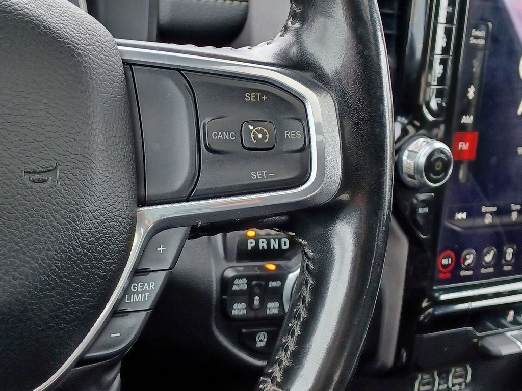 2021 RAM 1500 Laramie Crew Cab 4x4 5'7' Box