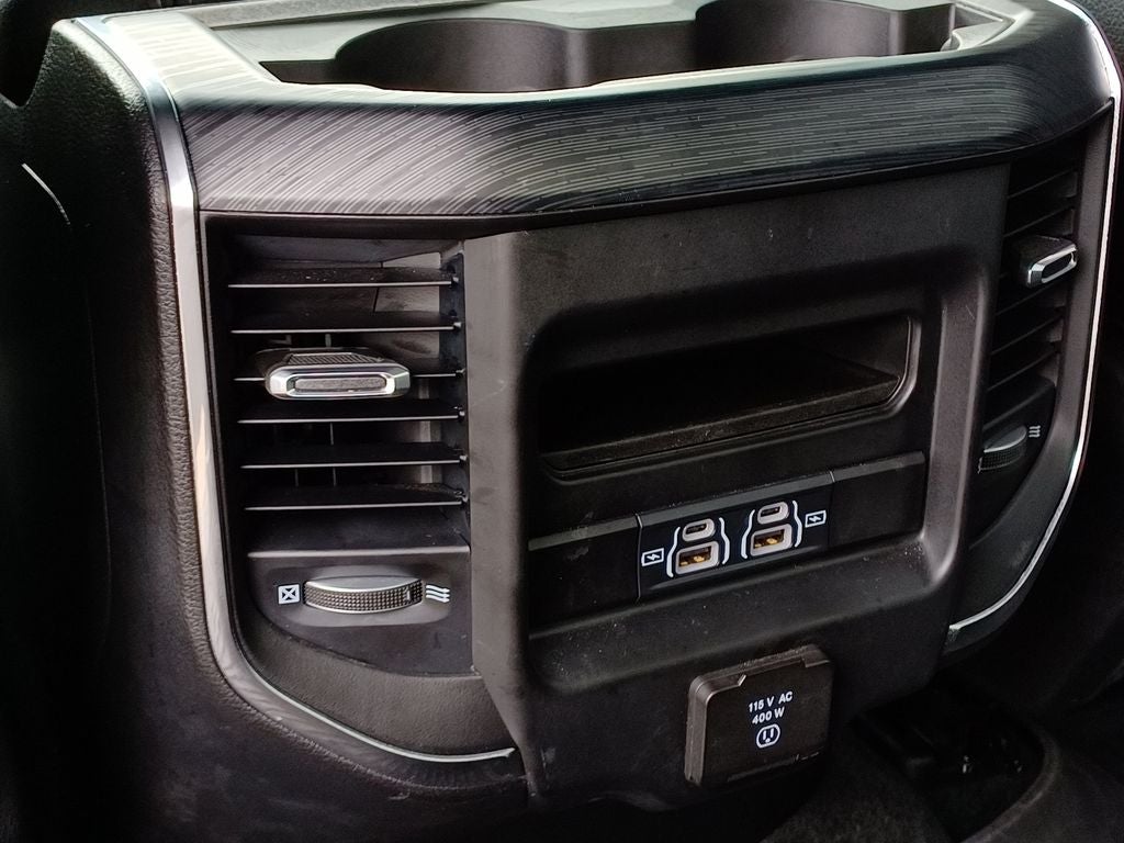 2023 RAM 1500 Laramie Crew Cab 4x4 5'7' Box
