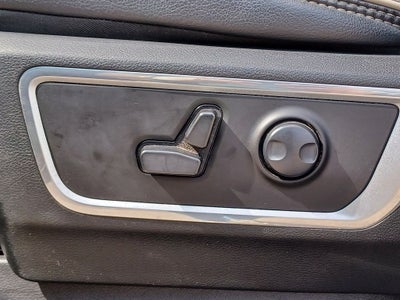 2023 RAM 1500 Laramie Crew Cab 4x4 5'7' Box