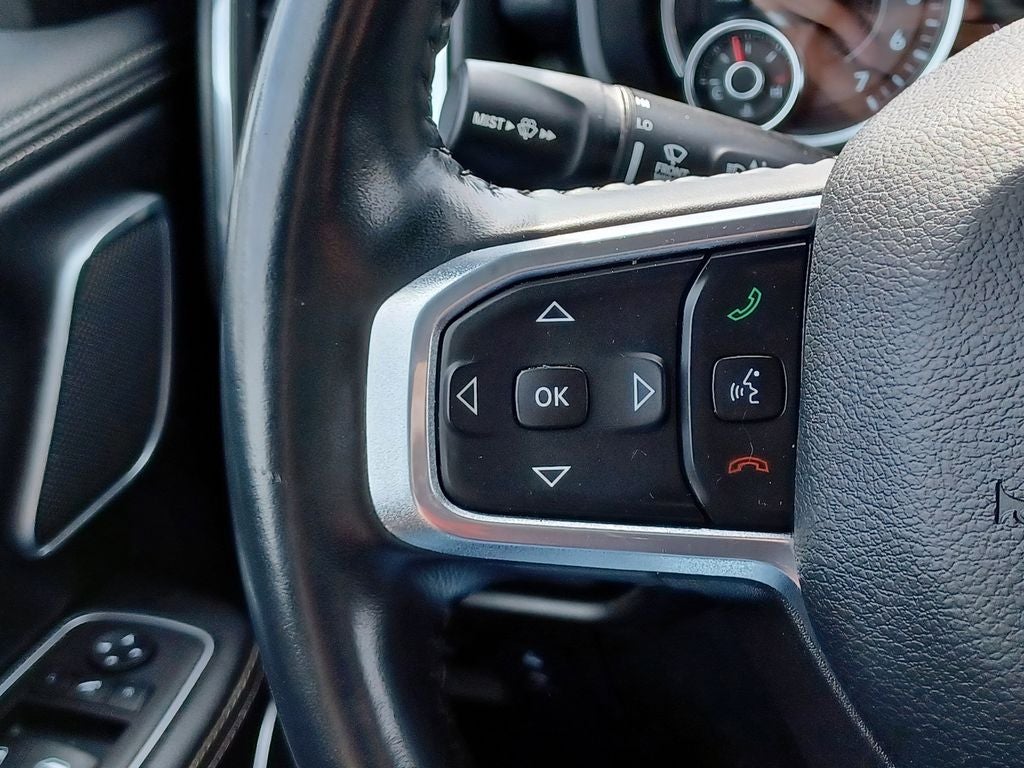 2023 RAM 1500 Laramie Crew Cab 4x4 5'7' Box