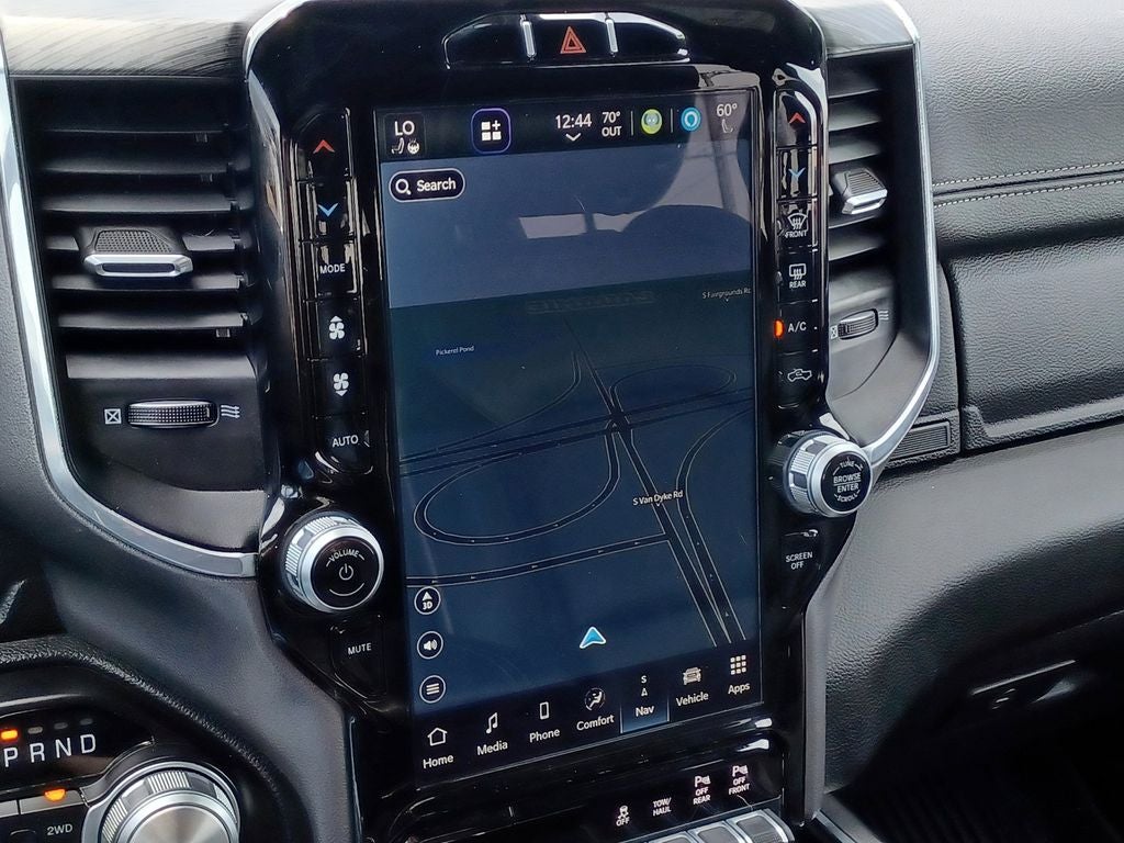 2023 RAM 1500 Laramie Crew Cab 4x4 5'7' Box