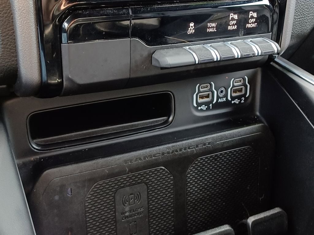 2023 RAM 1500 Laramie Crew Cab 4x4 5'7' Box