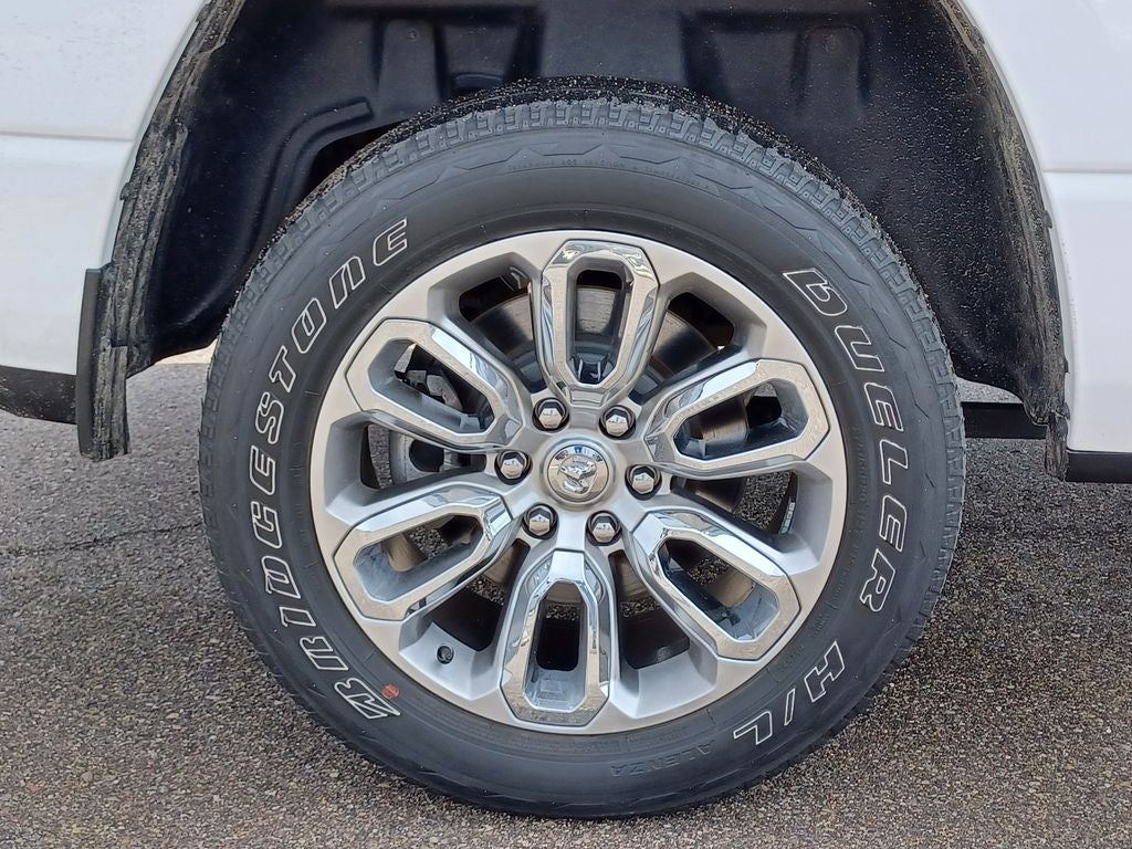 2023 RAM 1500 Laramie Crew Cab 4x4 5'7' Box