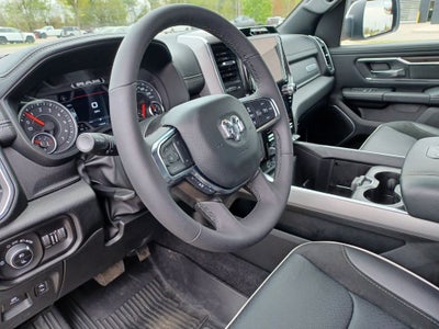 2026 RAM 1500 Laramie Crew Cab 4x4 5'7' Box