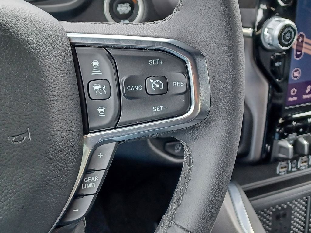 2026 RAM 1500 Laramie Crew Cab 4x4 5'7' Box