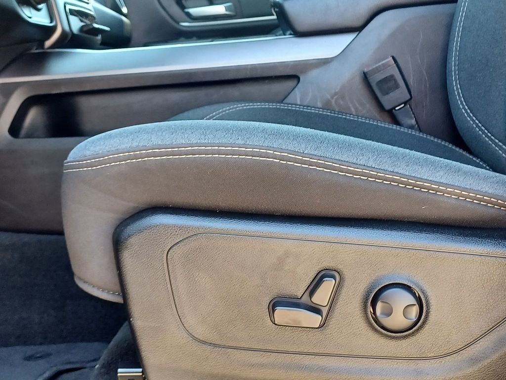 2023 RAM 1500 Big Horn Crew Cab 4x4 6'4' Box