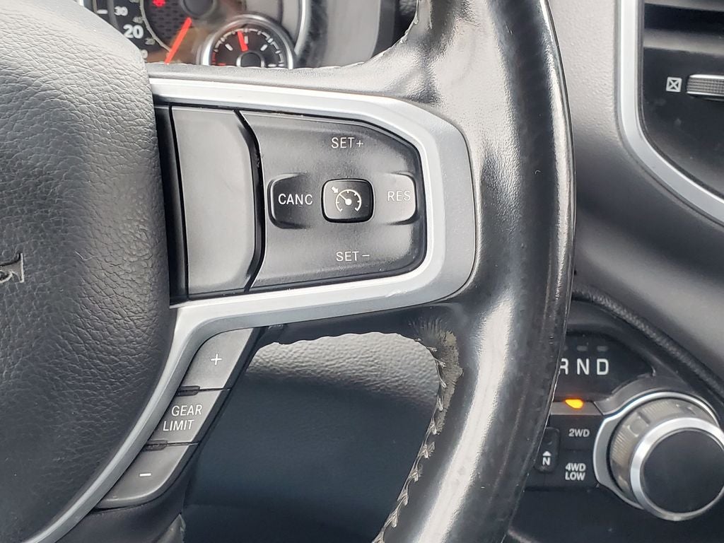 2022 RAM 1500 Big Horn Crew Cab 4x4 6'4' Box