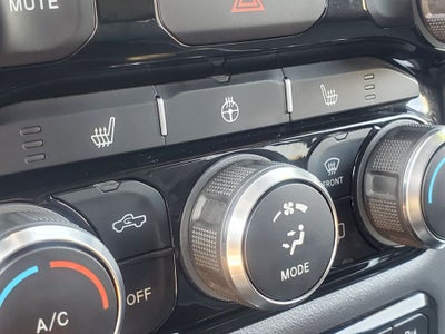 2022 RAM 1500 Big Horn Crew Cab 4x4 6'4' Box