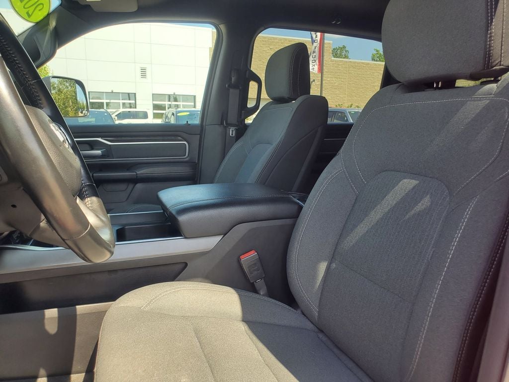 2022 RAM 1500 Big Horn Crew Cab 4x4 6'4' Box