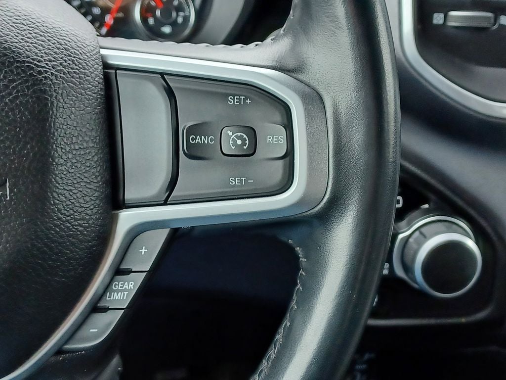 2023 RAM 1500 Big Horn Crew Cab 4x4 6'4' Box