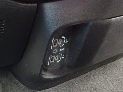 2023 RAM 1500 Big Horn Crew Cab 4x4 6'4' Box