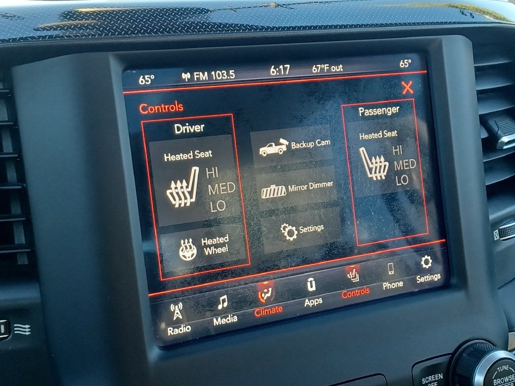 2019 RAM 1500 SPORT