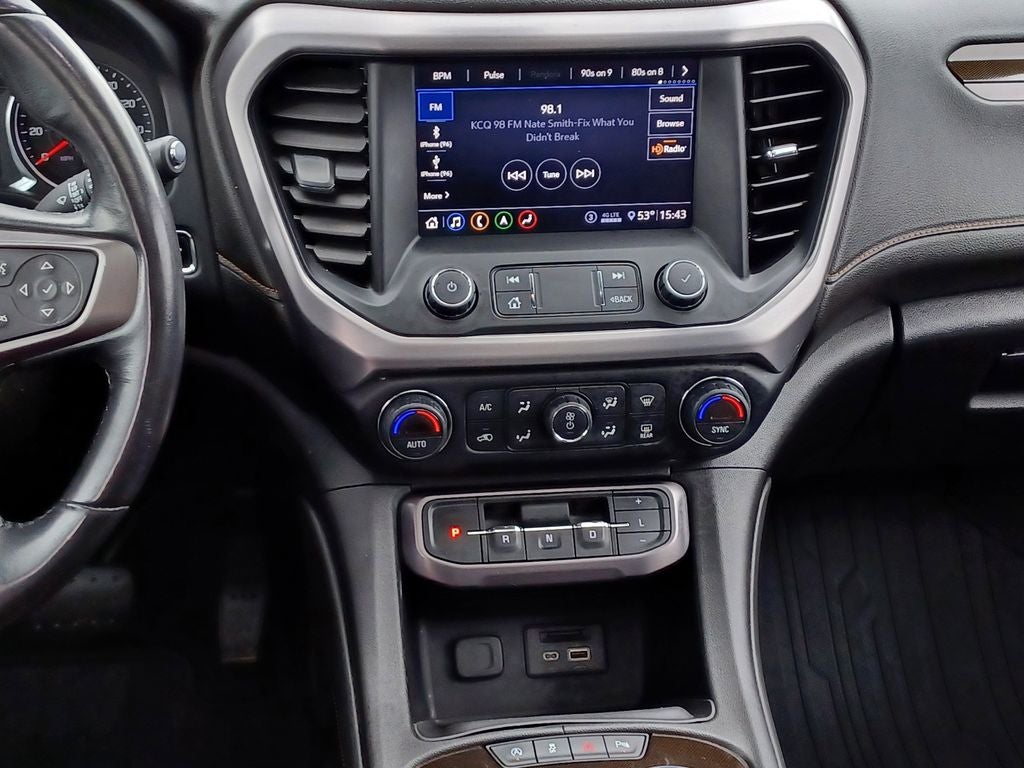2020 GMC Acadia AWD AT4