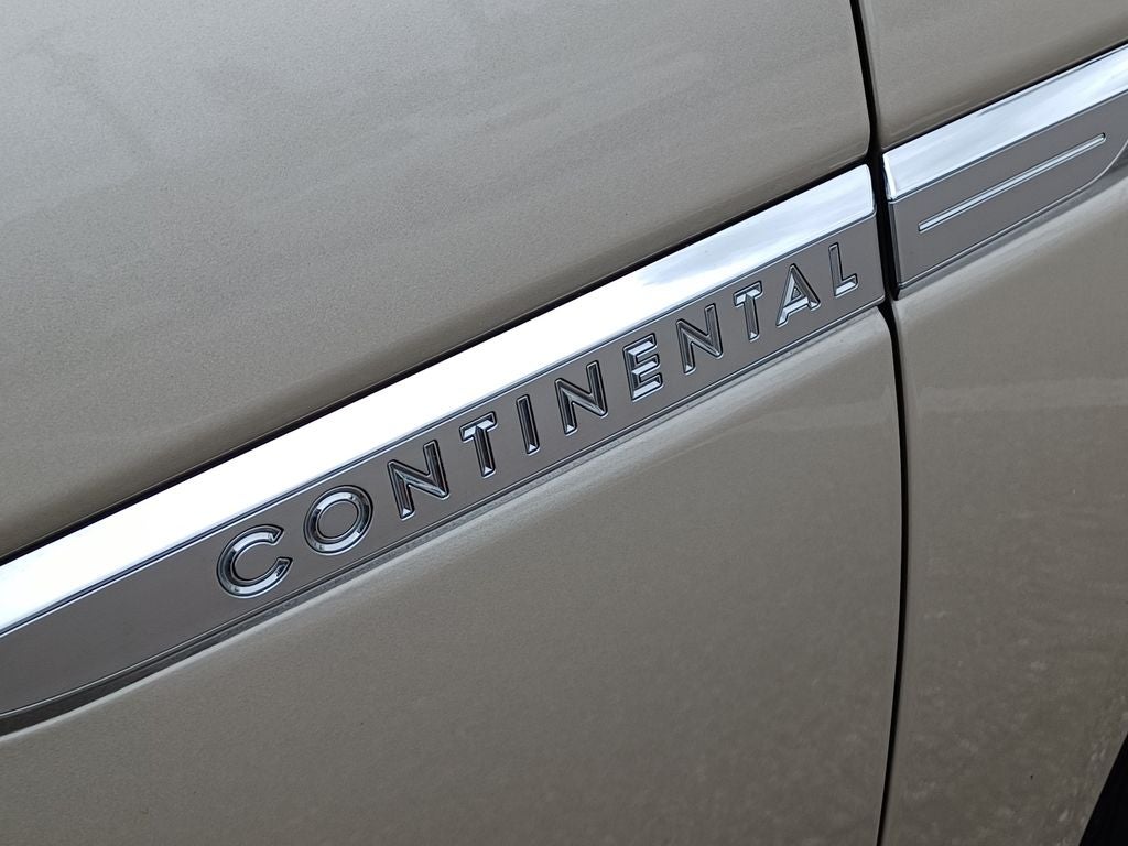 2017 Lincoln Continental Reserve