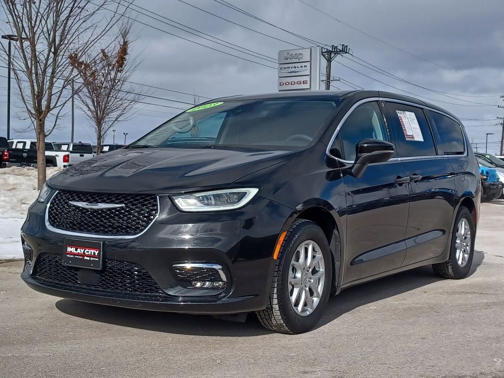 2023 Chrysler Pacifica Touring L