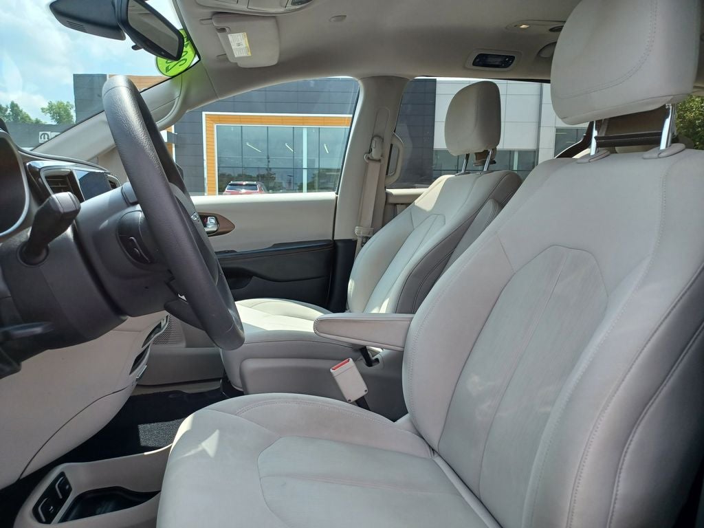 2017 Chrysler Pacifica Touring