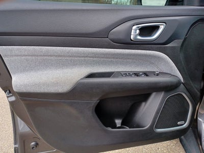 2023 Jeep Compass Latitude Lux FWD