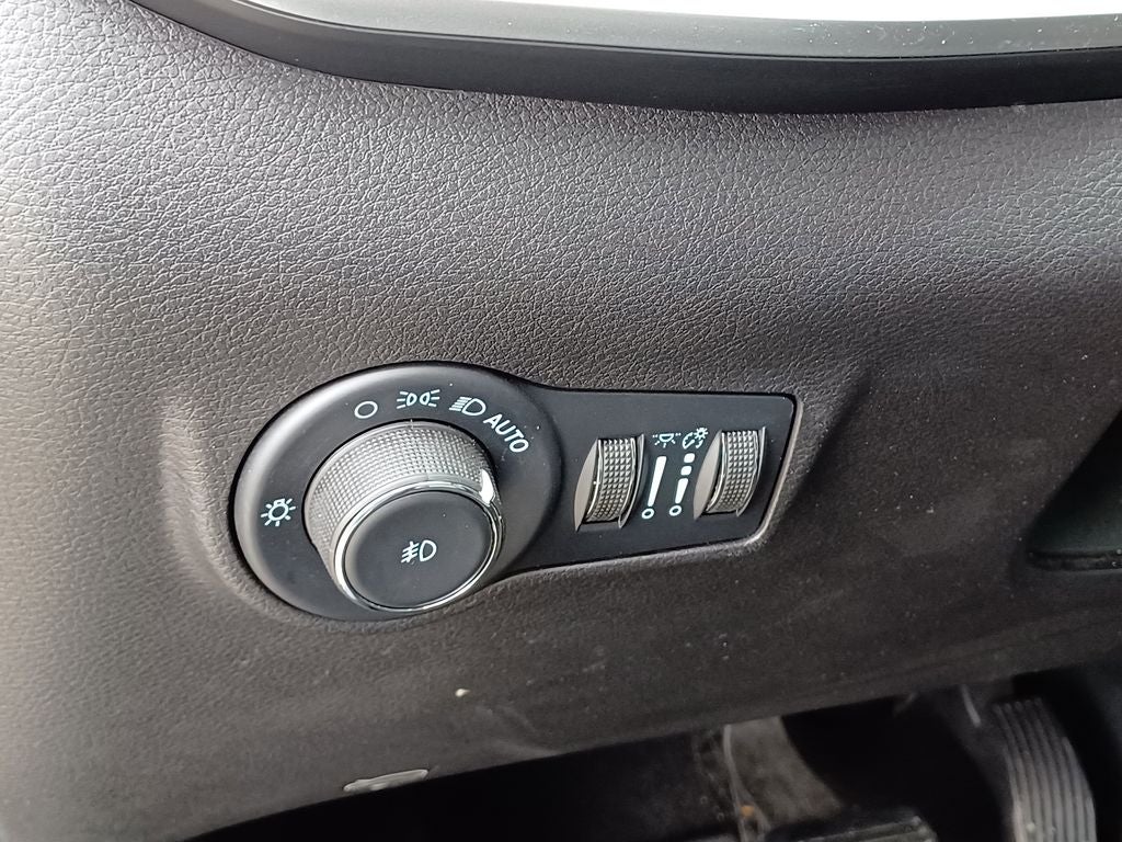 2023 Jeep Compass Latitude Lux FWD