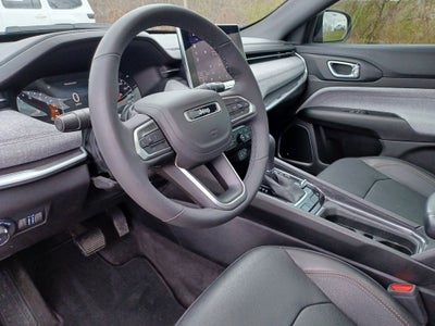 2023 Jeep Compass Latitude Lux FWD