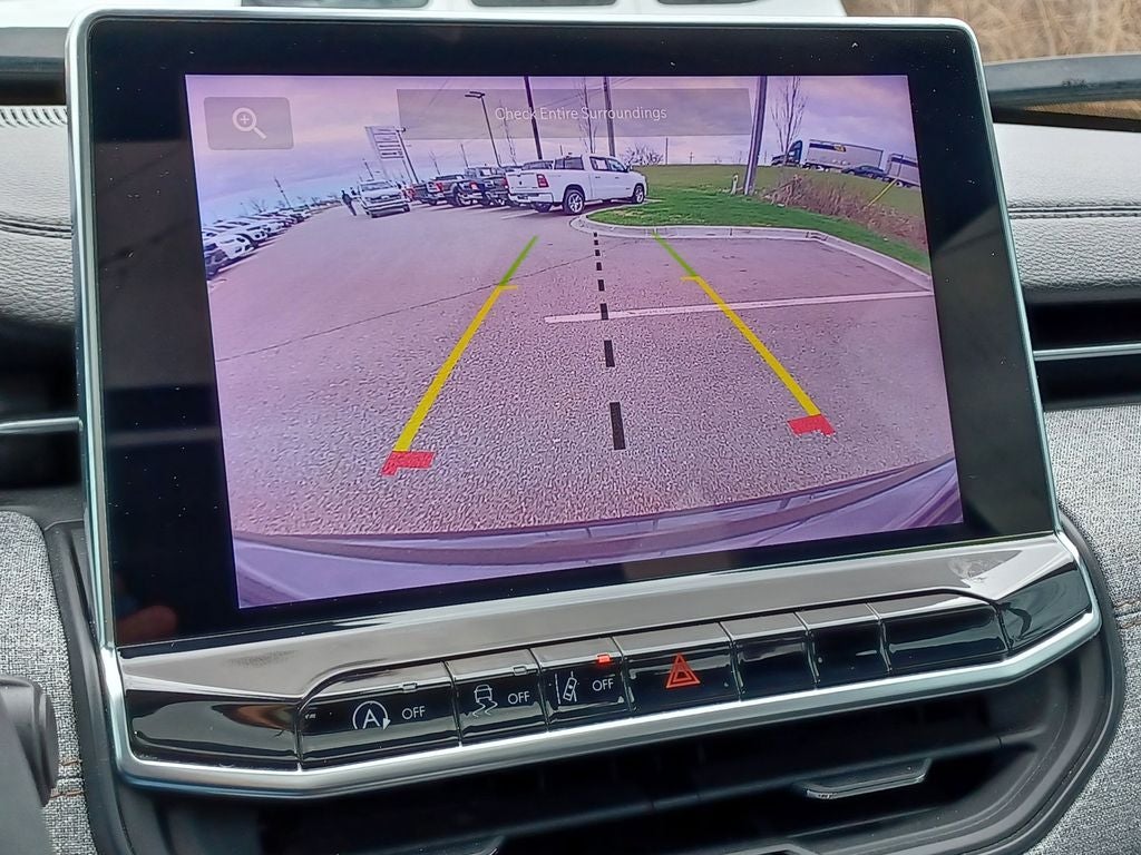 2023 Jeep Compass Latitude Lux FWD