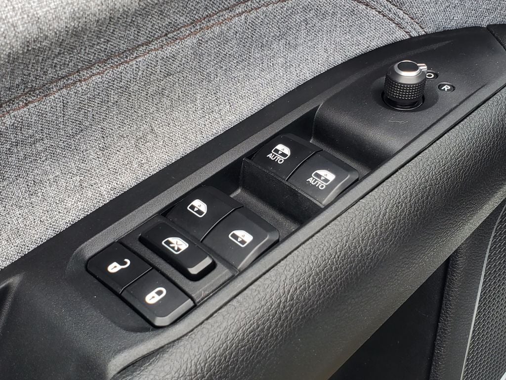 2023 Jeep Compass Latitude Lux FWD